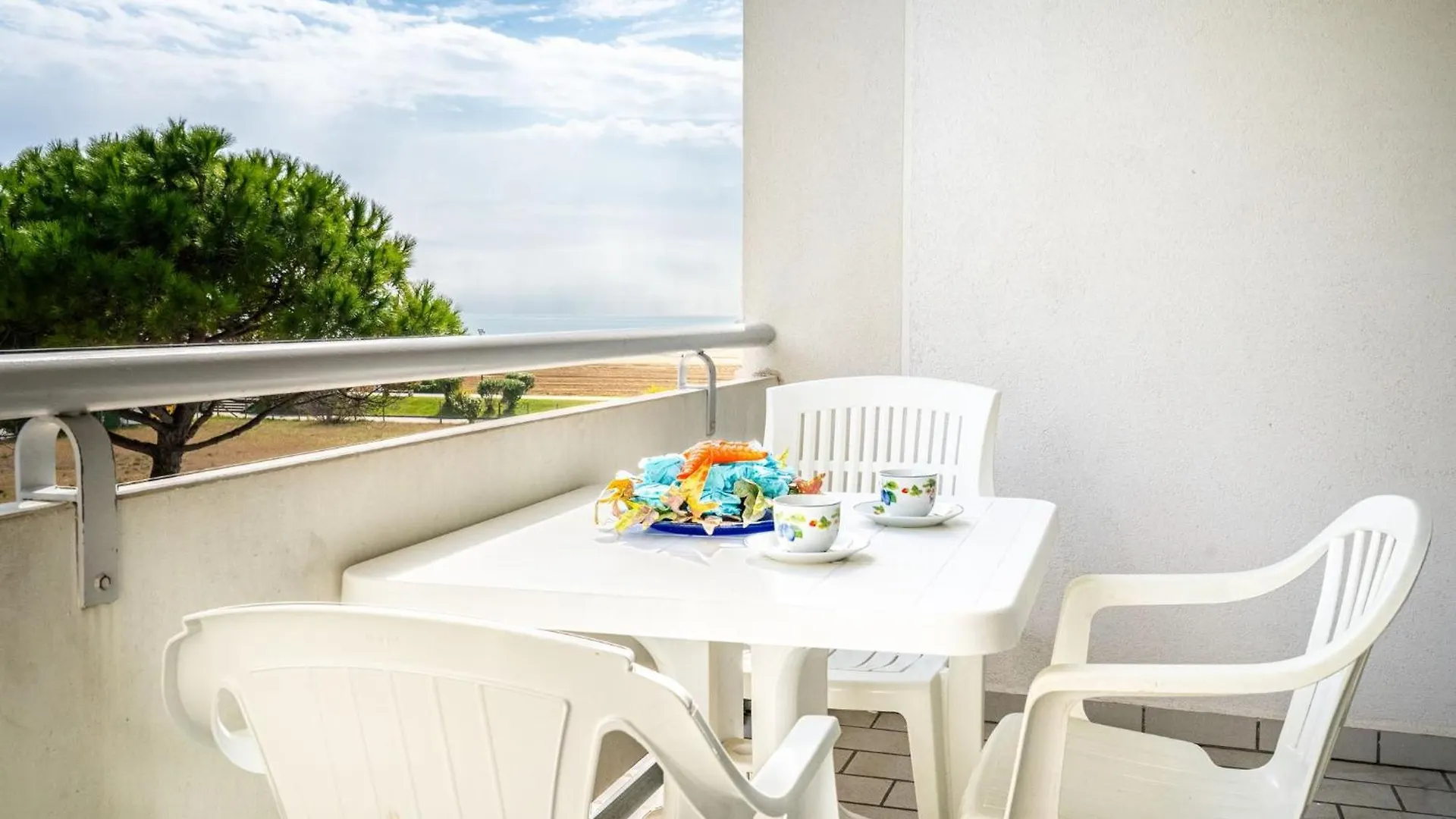 Comfy Apartment By The Sea In Бибионе